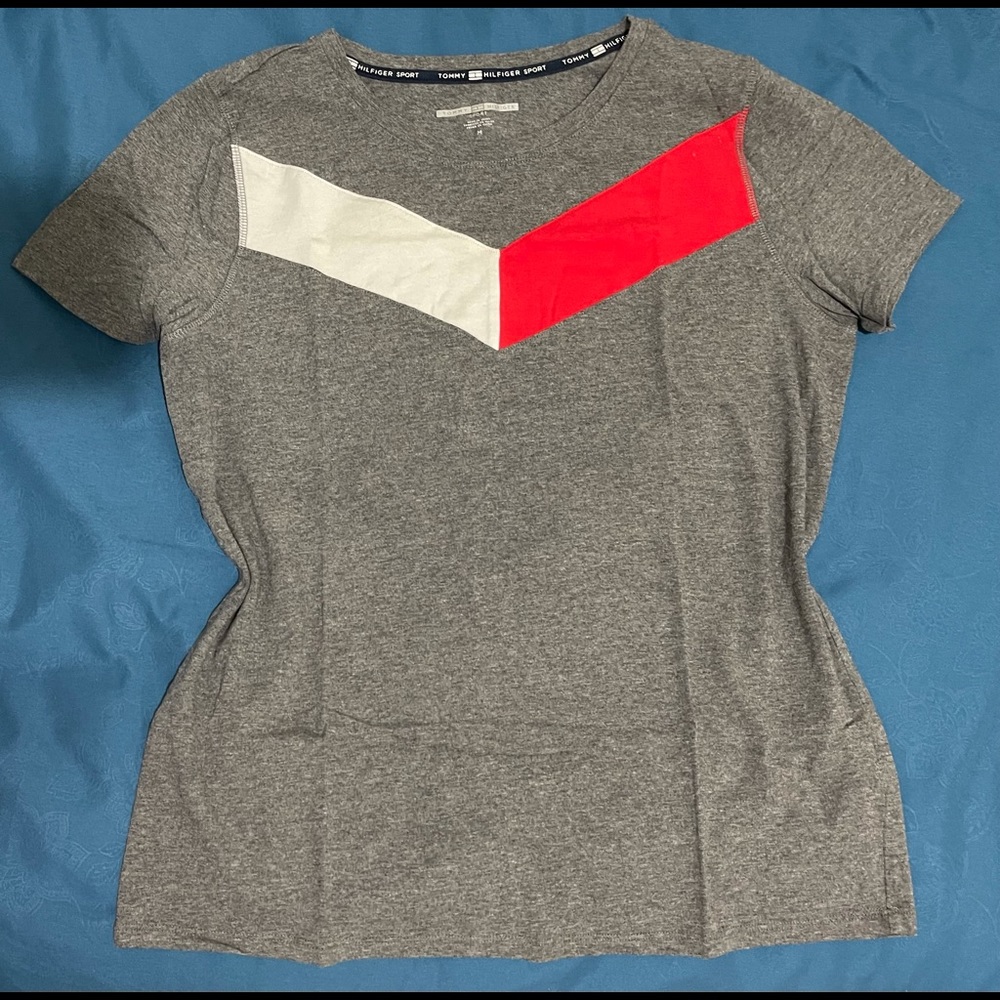 Tommy Hilfiger t shirt women’s size M